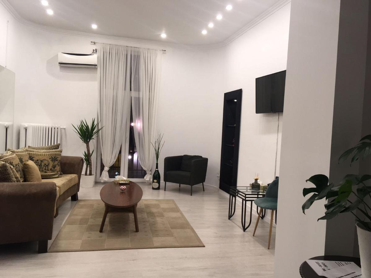 Outstanding 3Br Ultracentral Cityview Balcony Aaa Apartment บูคาเรสต์ ภายนอก รูปภาพ